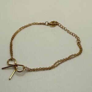 🐱 5 for $10.  Goldtone Double Chain Bracelet with Bow Charm